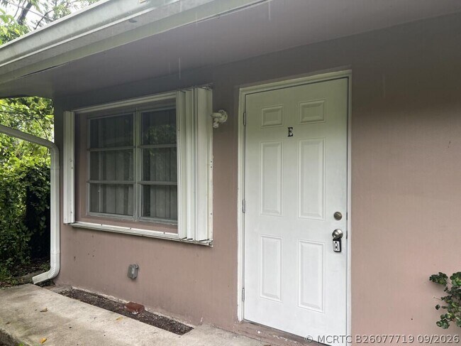 Foto del edificio - 3118 SW 15th Ave