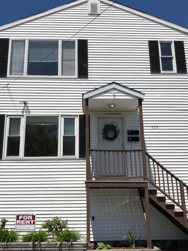 539 Admiral St, Providence, RI 02908 Apartments in Providence, RI