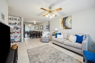 Building Photo - 1311 Antoine Dr
