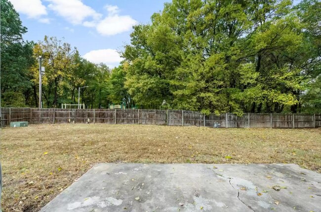 Foto del edificio - 2800 S Dogwood Ave