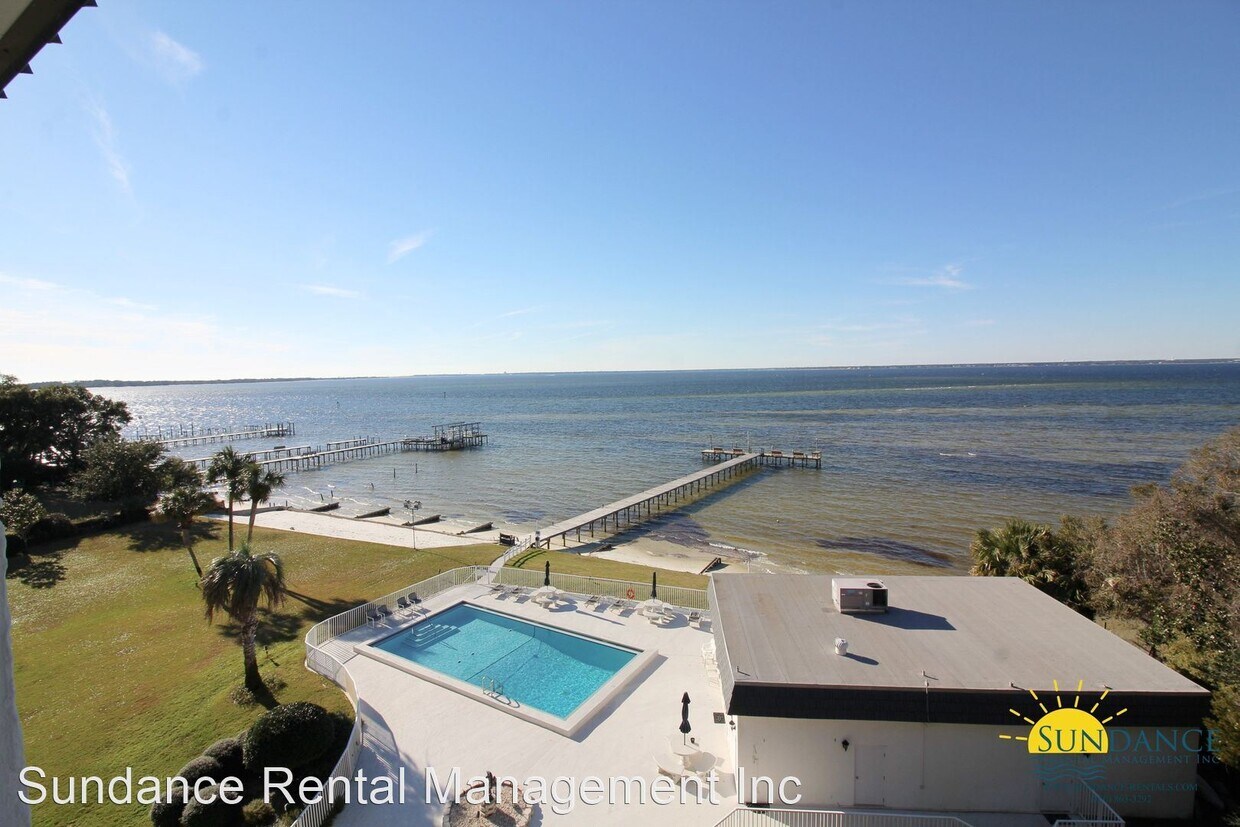 151 Calhoun Ave, Destin, FL 32541 House for Rent in Destin, FL