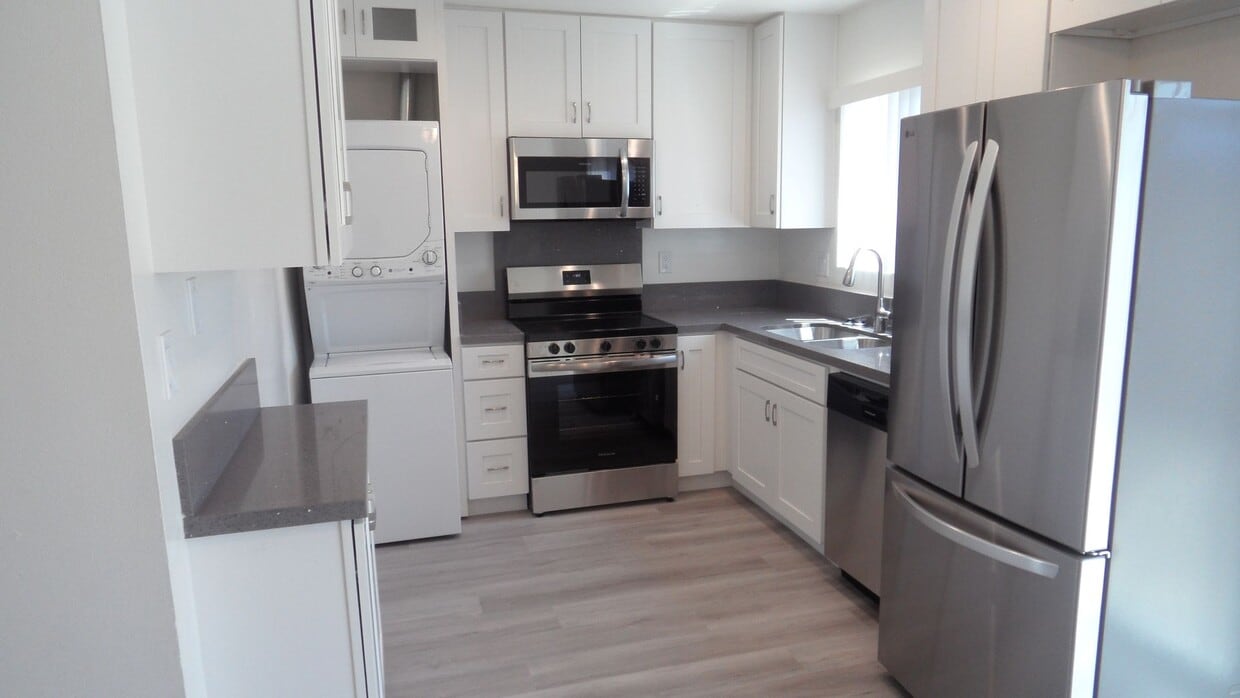 Photo - Shattuck 1189 A-C
