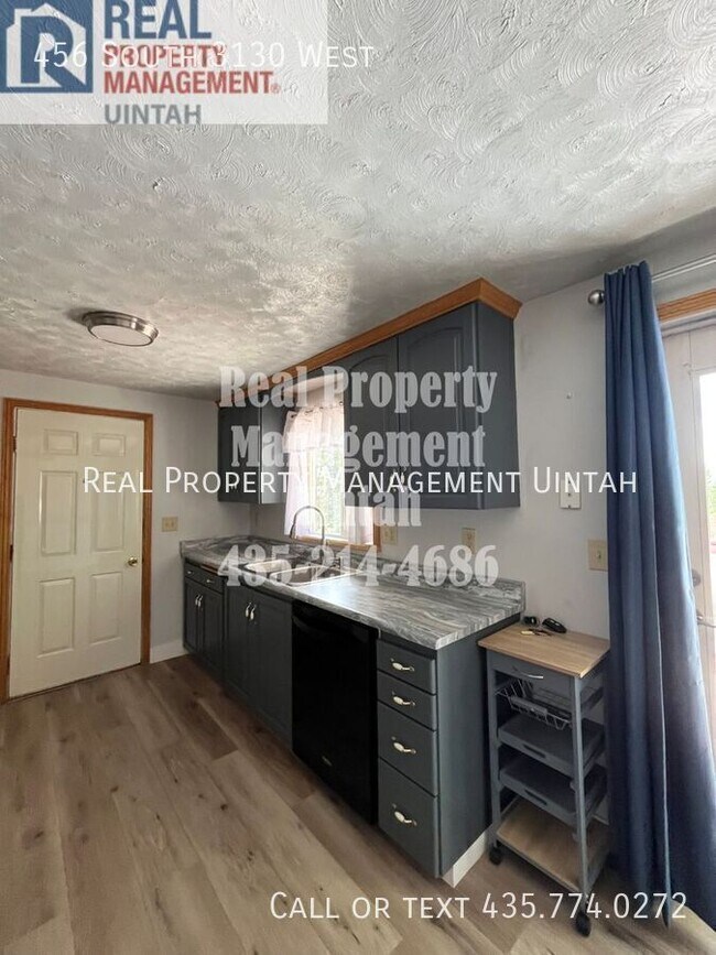 Building Photo - 456 3130 W St