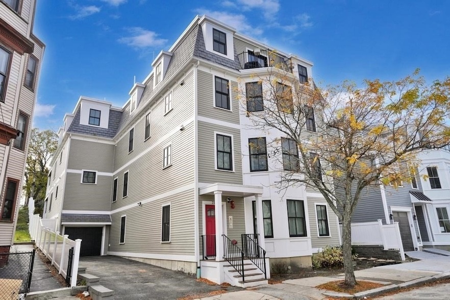 Photo - 213 E Eagle Street Unit 3