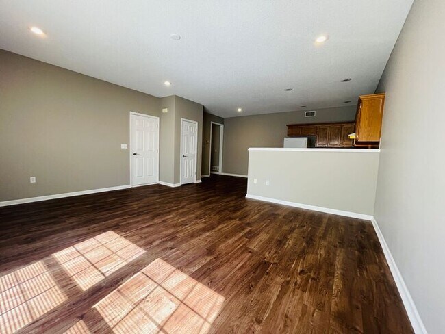 Foto del edificio - 10340 Parkview Ave