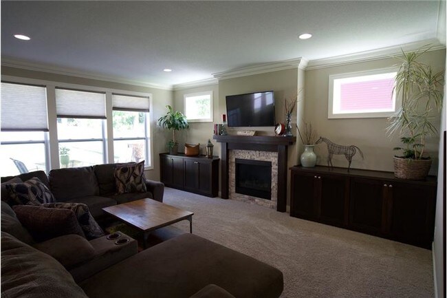 Foto del edificio - 12817 196th Ln NW