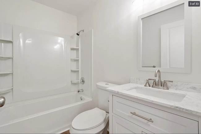 Building Photo - 155 Jones St