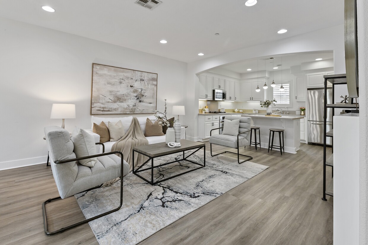 Primary Photo - 44 Muller Pl