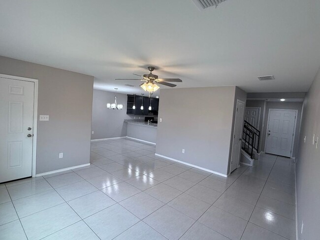 Building Photo - 5814 Doctorado Dr