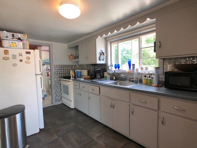 Building Photo - 5821 NY-9G