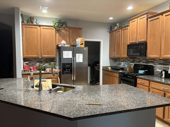 Foto del edificio - Elegant 4-bedroom 3-bathroom Home in Windermere