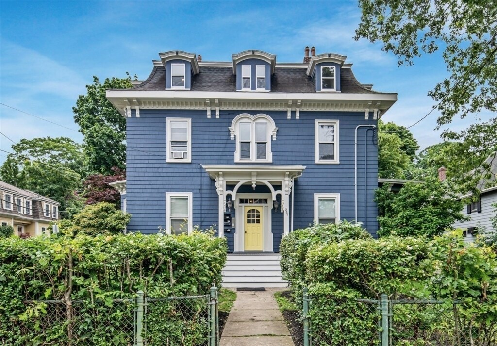 Primary Photo - 298 Lamartine St