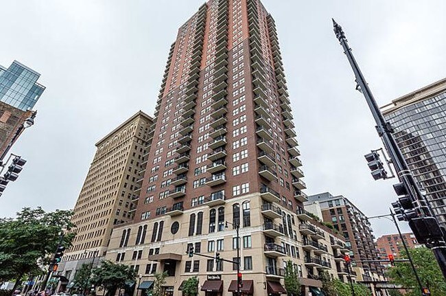 41 E 8th St Unit 803, Chicago, IL 60605 - Condo for Rent in Chicago, IL