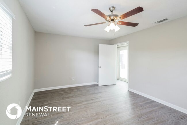 Building Photo - 1729 Dooley Ln