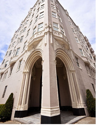 Building Photo - 2400 Pacific Avenue Apartments