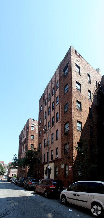 90-11 149th St Exterior - 90-11 149th St