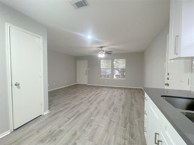 Foto del edificio - 21231 Grand Linden Ct
