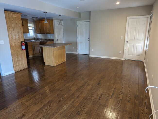 Living room/kitchen - 16 Dassing Ave