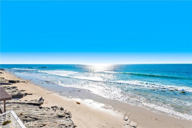 Foto del edificio - 1051 Gaviota Dr