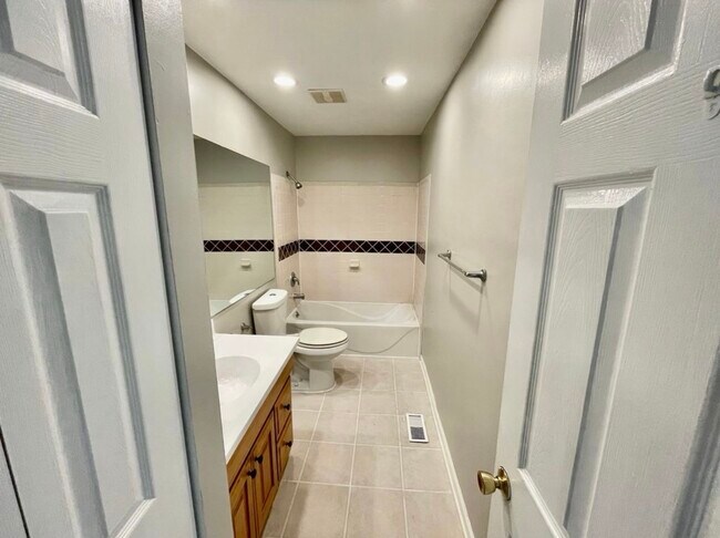 Foto del edificio - 1873 Whaler Ln