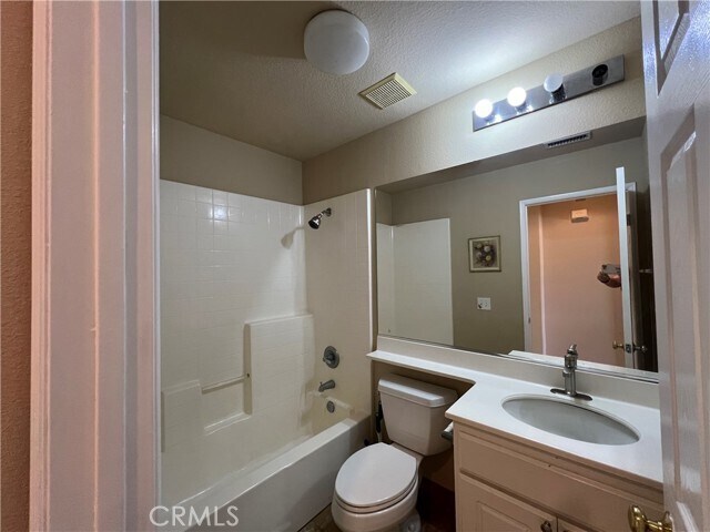 Building Photo - 4823 Lakerun Ct
