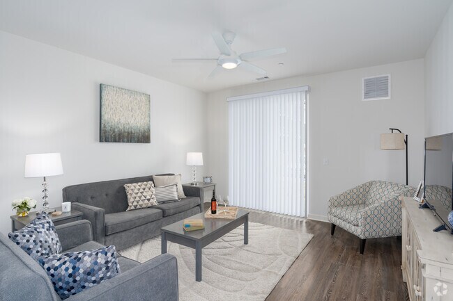 2HAB, 2BA - 1269SF - Autumn Park at Medford