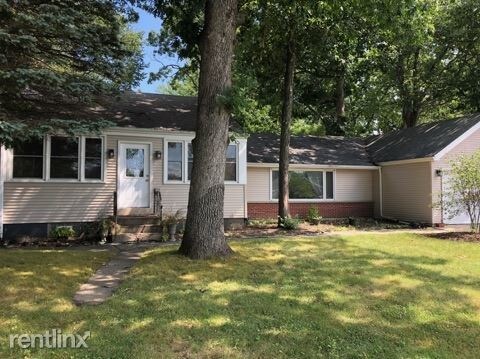 Building Photo - 3 br, 2 bath House - 24029 N Lakeside Dr