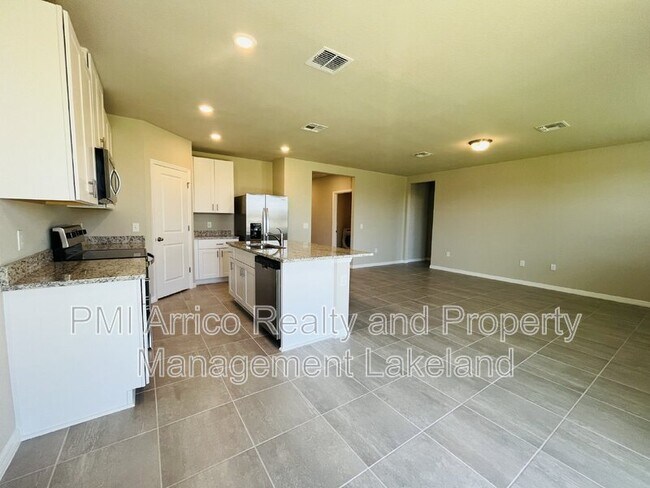 Foto del edificio - 1061 Oak Vly Dr