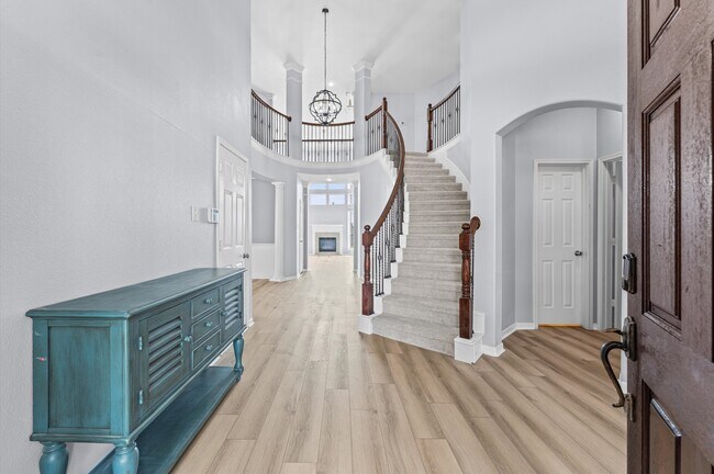 Foto del edificio - 13402 Great Creek Dr