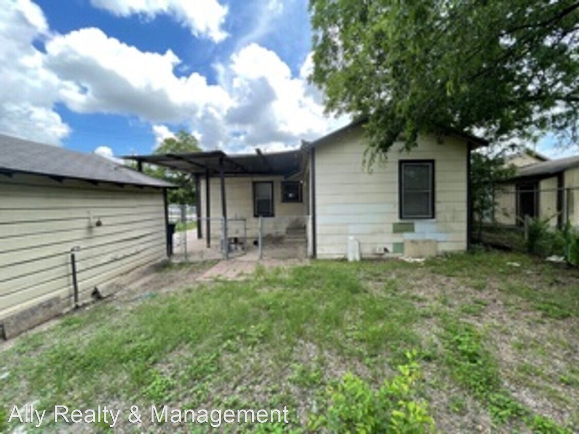 Primary Photo - 3 br, 1 bath House - 507 Fenfield Av