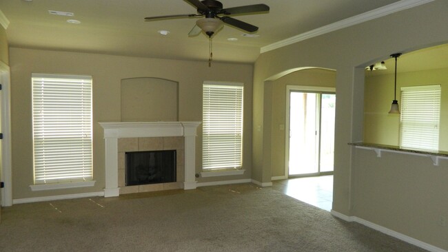 Foto del edificio - Cobblestone Subdivision Home For Rent!!