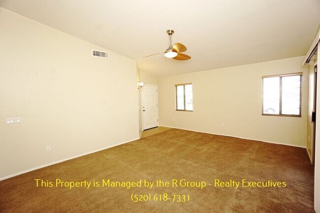 Building Photo - 4Bed/2Bath Home