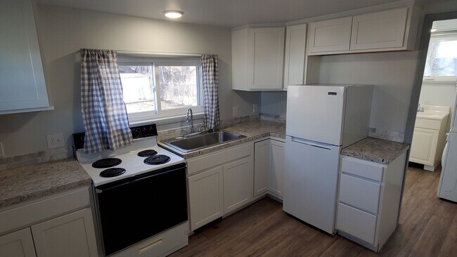 Foto del edificio - Cute 1 bedroom house close to downtown