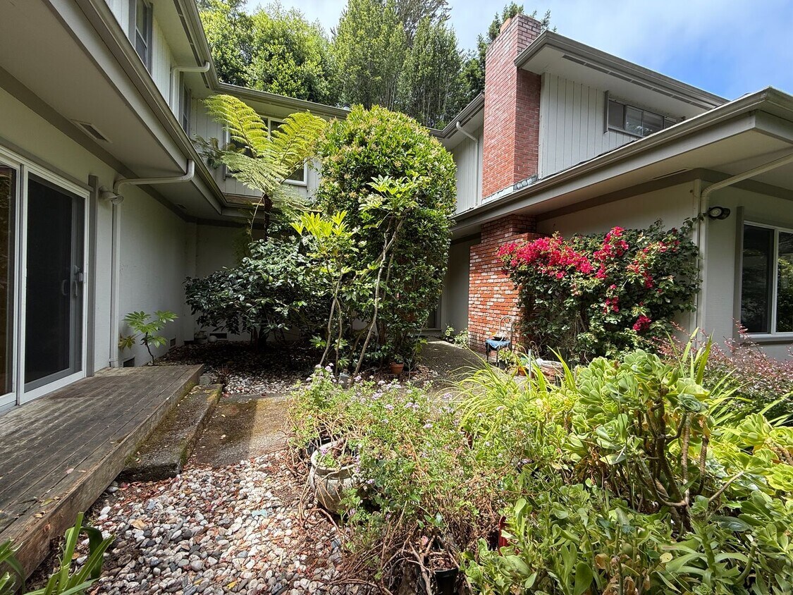 Foto principal - 504 Barone Ln