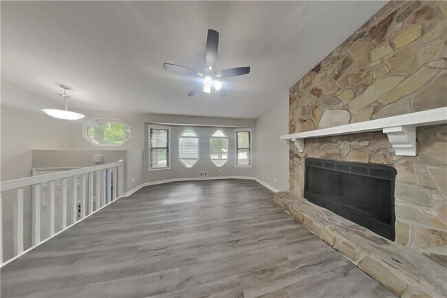 Building Photo - 3069 Jonathan Ct SW