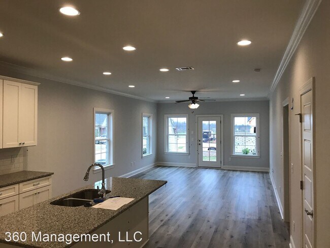 Building Photo - 3 br, 3 bath House - 1385 Sheridan Glen Cr...