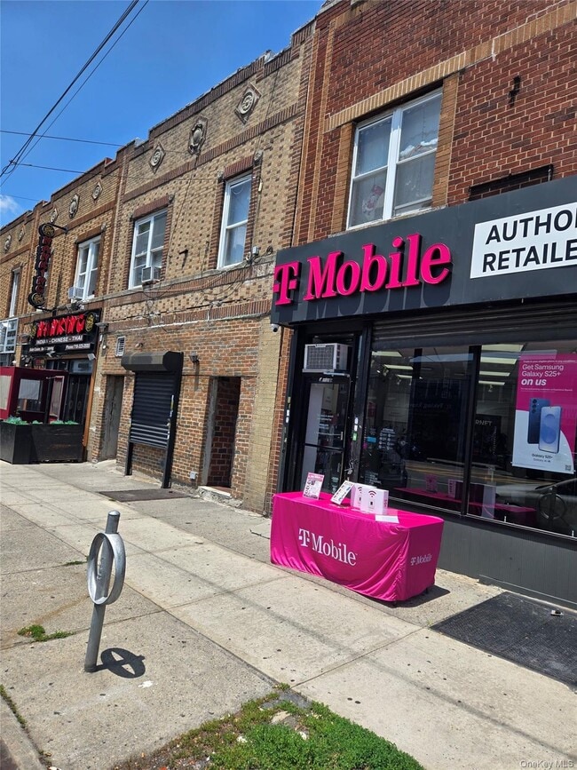 Building Photo - 134-09 Rockaway Blvd
