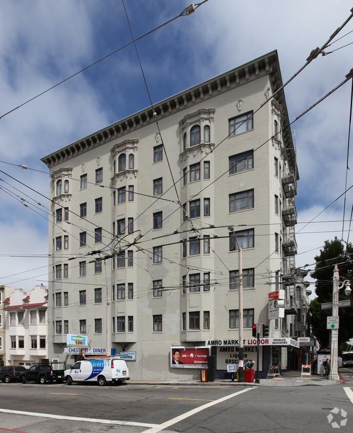 Building Photo - 2901 Van Ness Ave