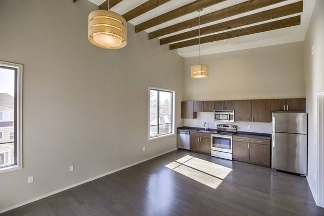 Picture of Central Hyde Park Apartments for Rent with High Ceilings - Kansas City ...