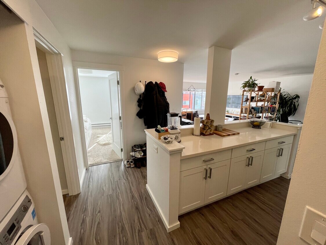 Foto principal - 2300 Fairview Ave E