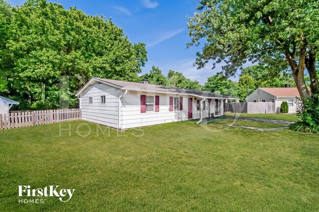 Foto del edificio - 4315 Standish Dr