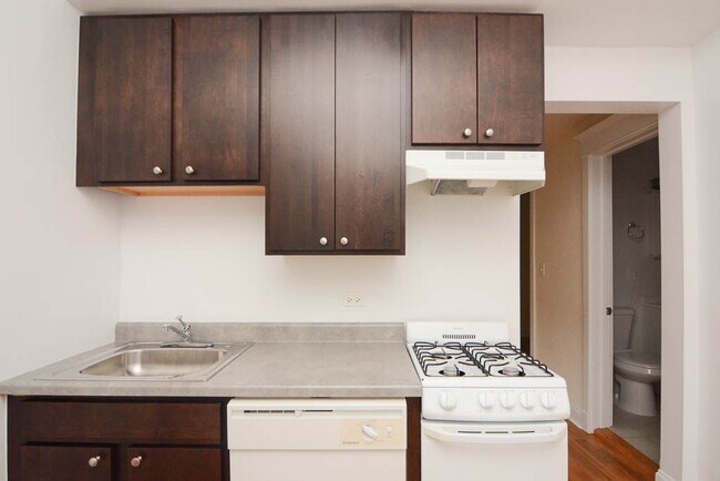 Foto del edificio - 3211 W Pierce Ave