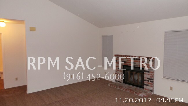 Building Photo - 9157 Newhall Dr