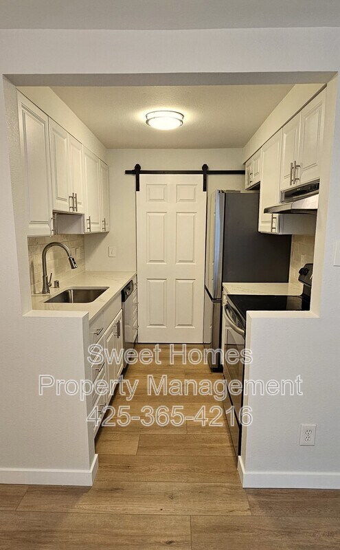 Foto del edificio - 12107 NE Bel Red Rd