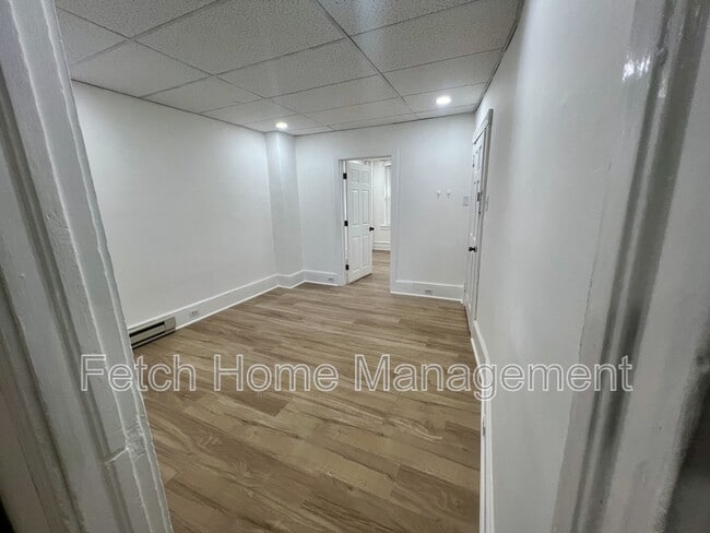 Building Photo - 312 N Reservoir St