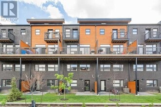 Building Photo - 1284 Gordon St