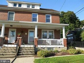 Building Photo - 22 Cherrydale Ave
