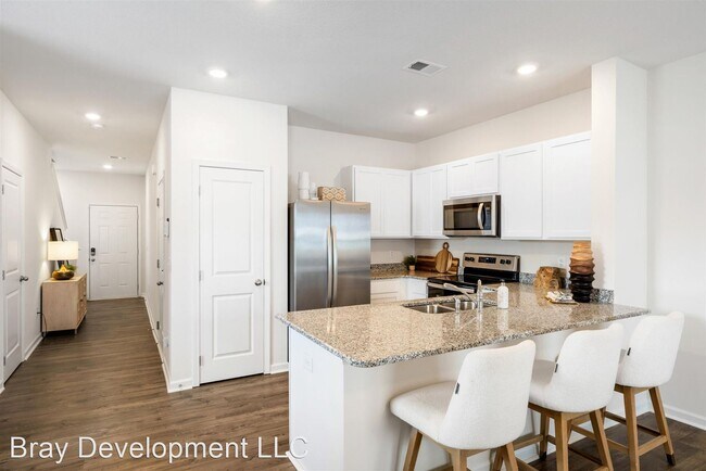Building Photo - 3 br, 2.5 bath House - 1061 Hammett Rd