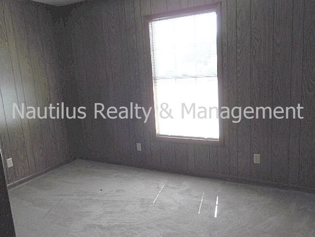 Building Photo - 55 Gulf View Dr