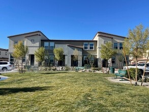 Building Photo - 9126 Hitmaker St